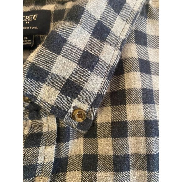 J Crew Men's Gray and Navy Button Down Flannel Shirt XL - Picture 4 of 4